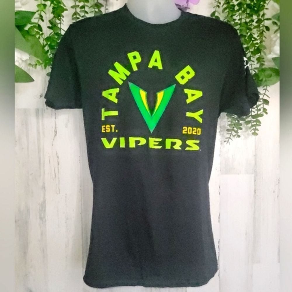 Tampa Bay Vipers T-shirt Official gear Collectible XFL GEAR